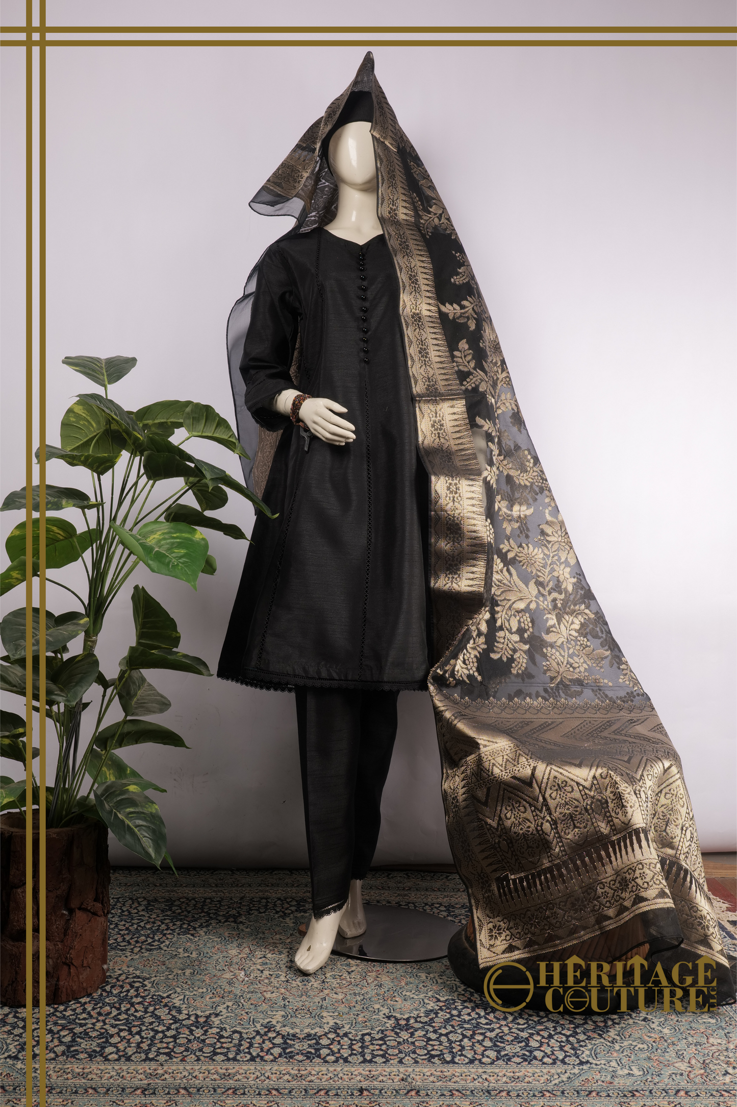 HC018 | Saya Elegance - Decent Look Frock with 3 Meter Banarsi Dupatta